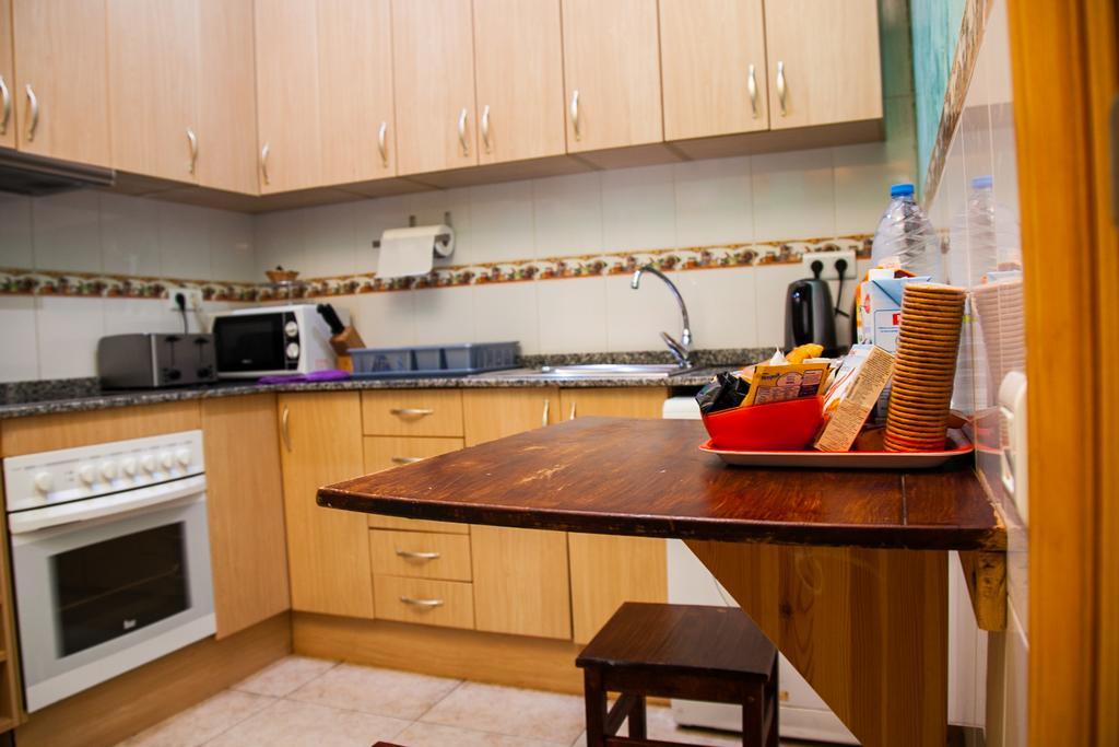 Apartamento Rosellon บาร์เซโลนา ภายนอก รูปภาพ